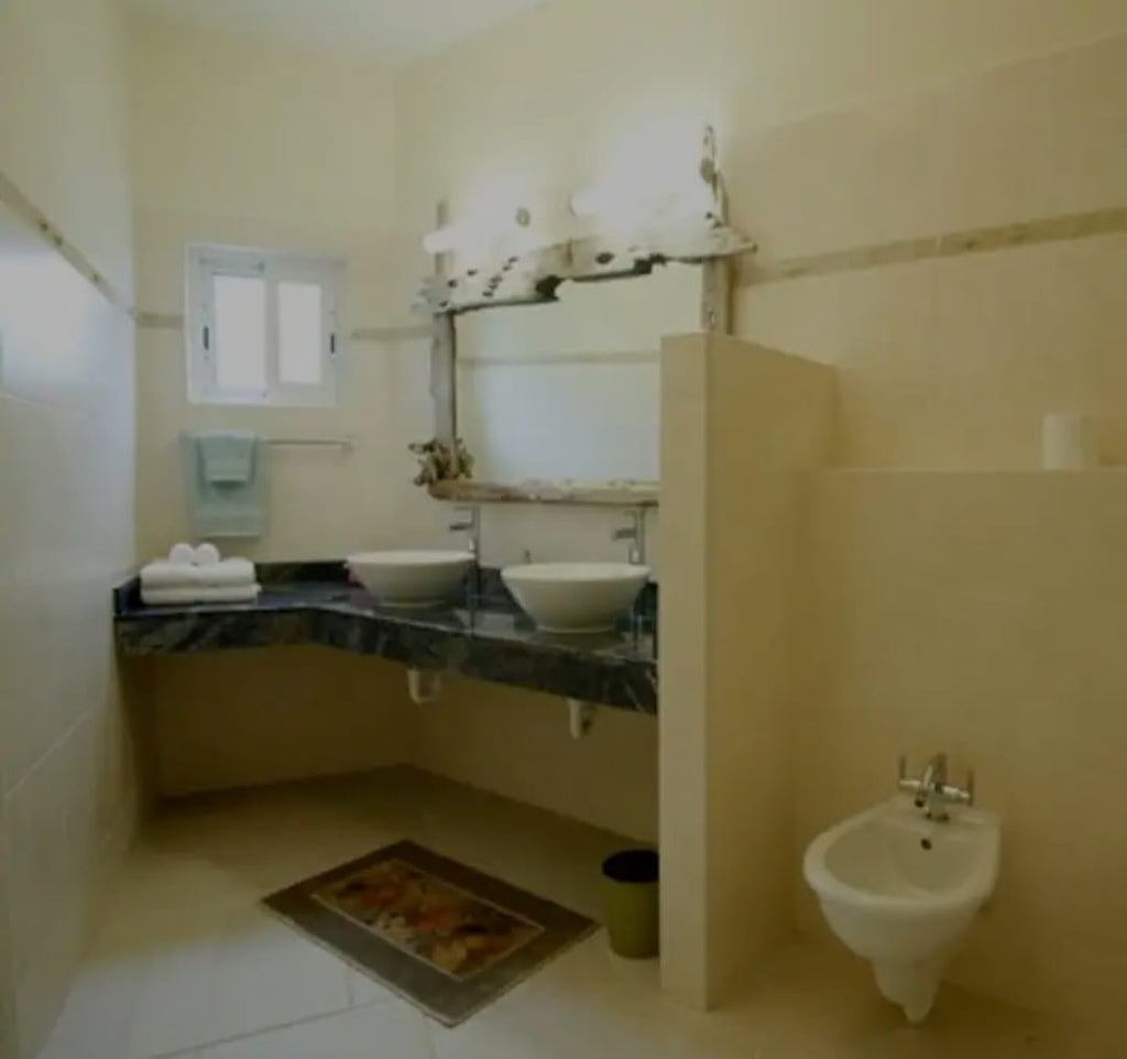 Star Villa, Red Pond