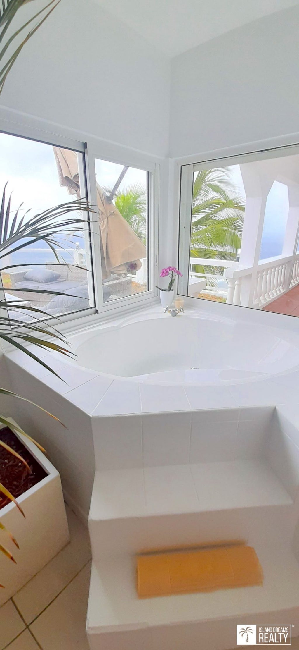 Villa Beau Soleil – Oyster Pond, Sint Maarten