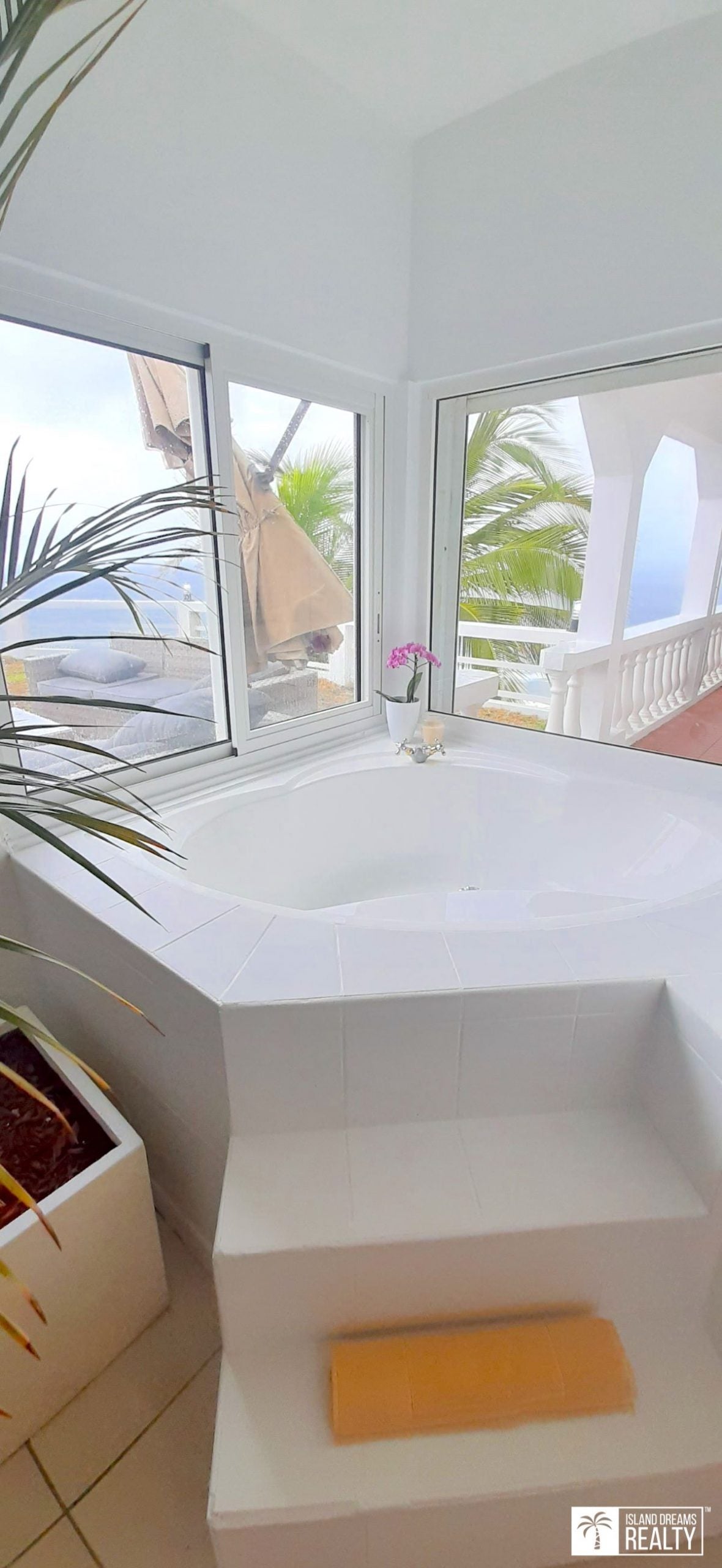 Villa Beau Soleil – Oyster Pond, Sint Maarten