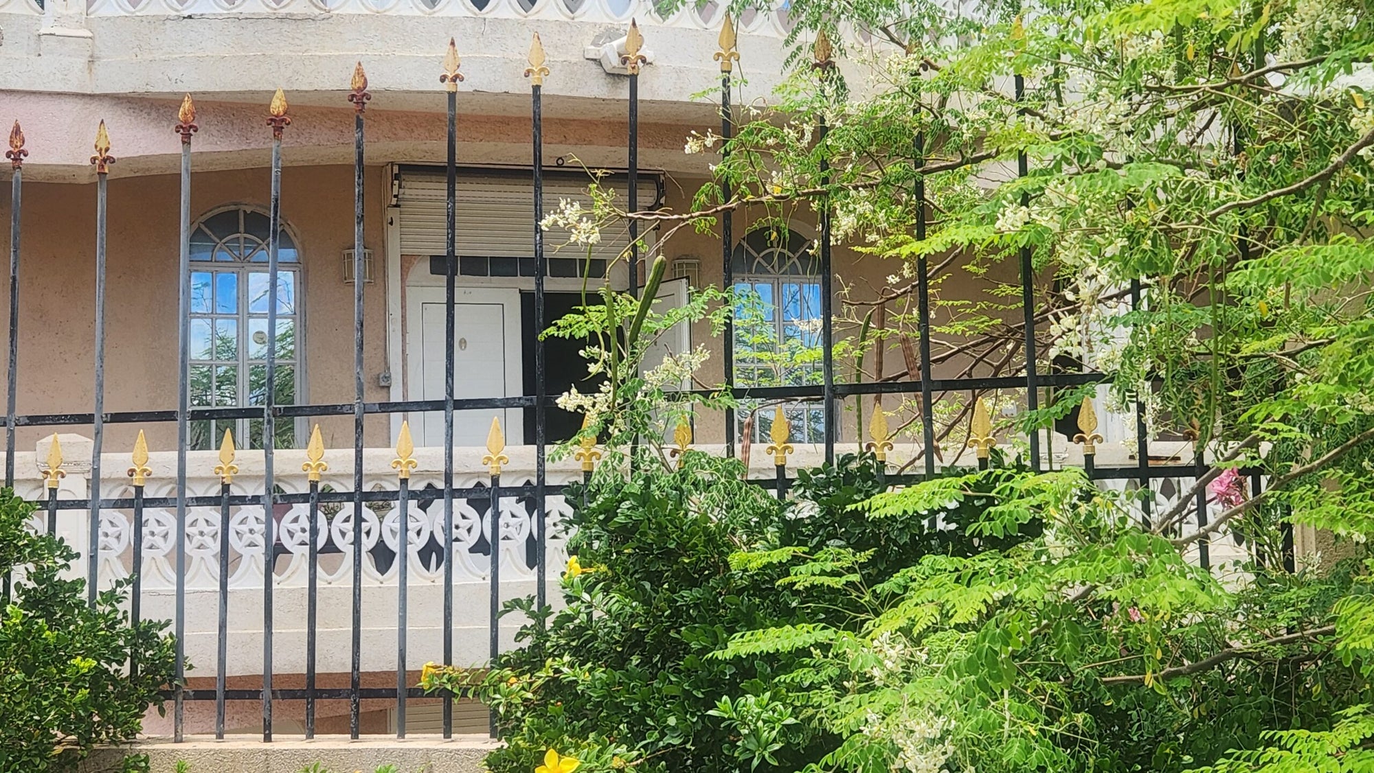 2 Bedroom Apartment For Sale in Point Blanche