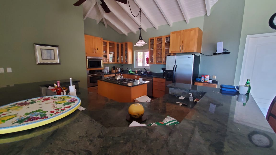 Star Villa, Red Pond