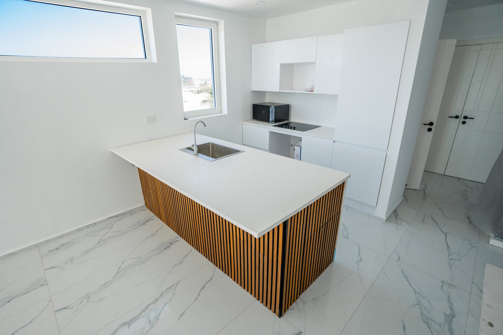 REDUCED! White Sand 2 Bedroom Beacon Hill Beach Front Condo