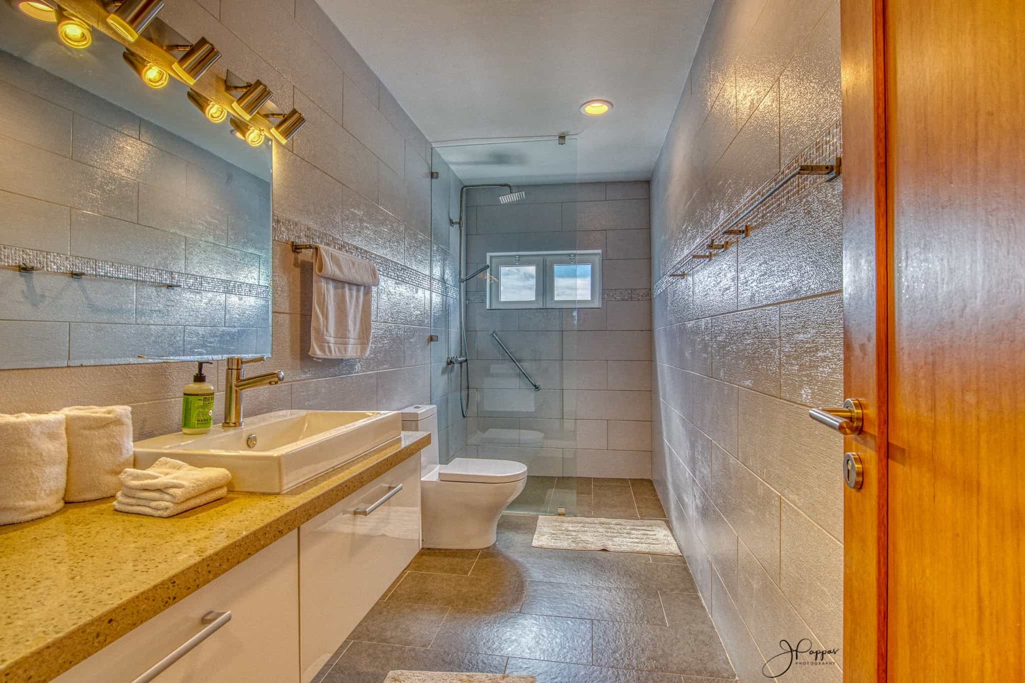 Le Papillon Penthouse – Simpson Bay