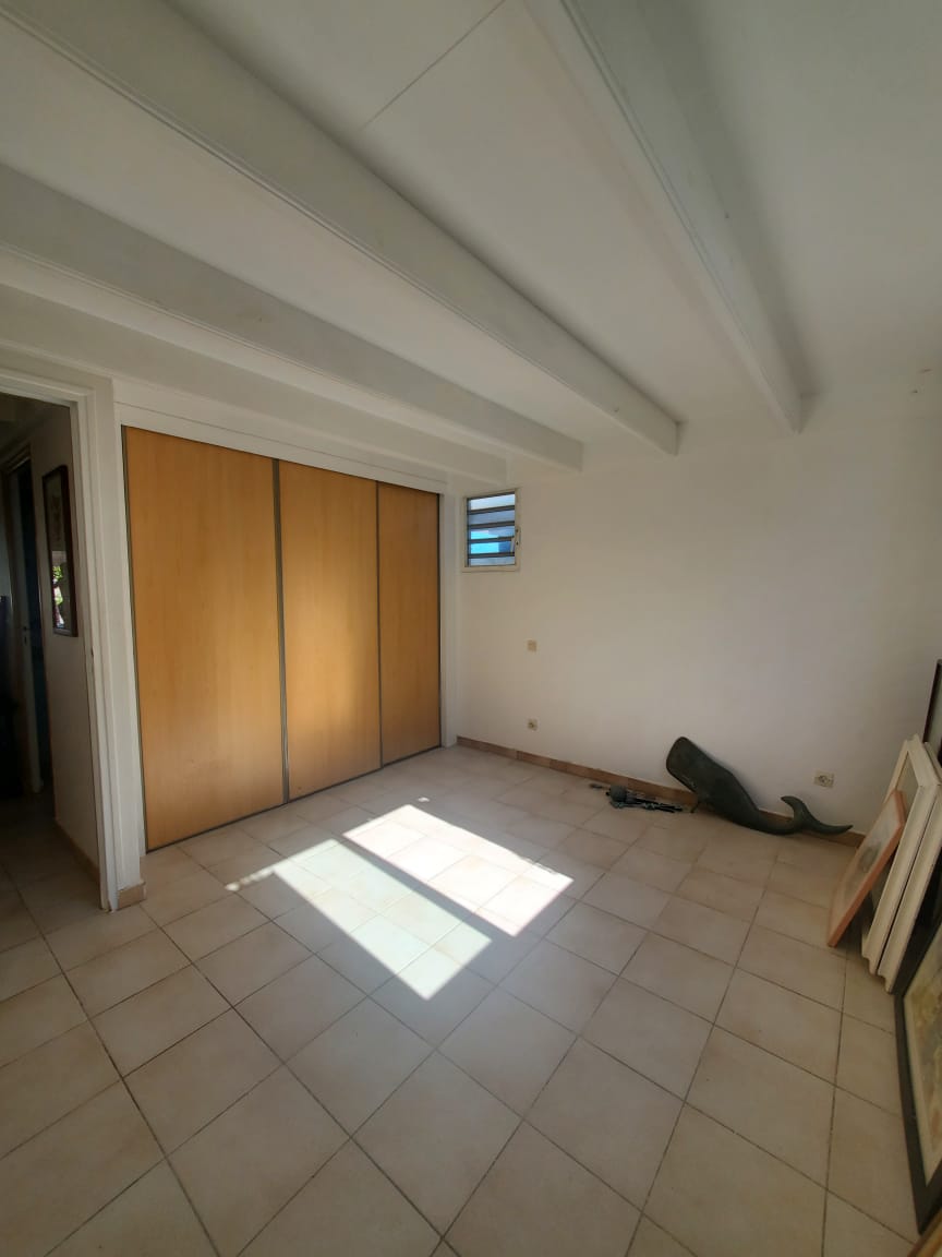 French Oyster Pond Home