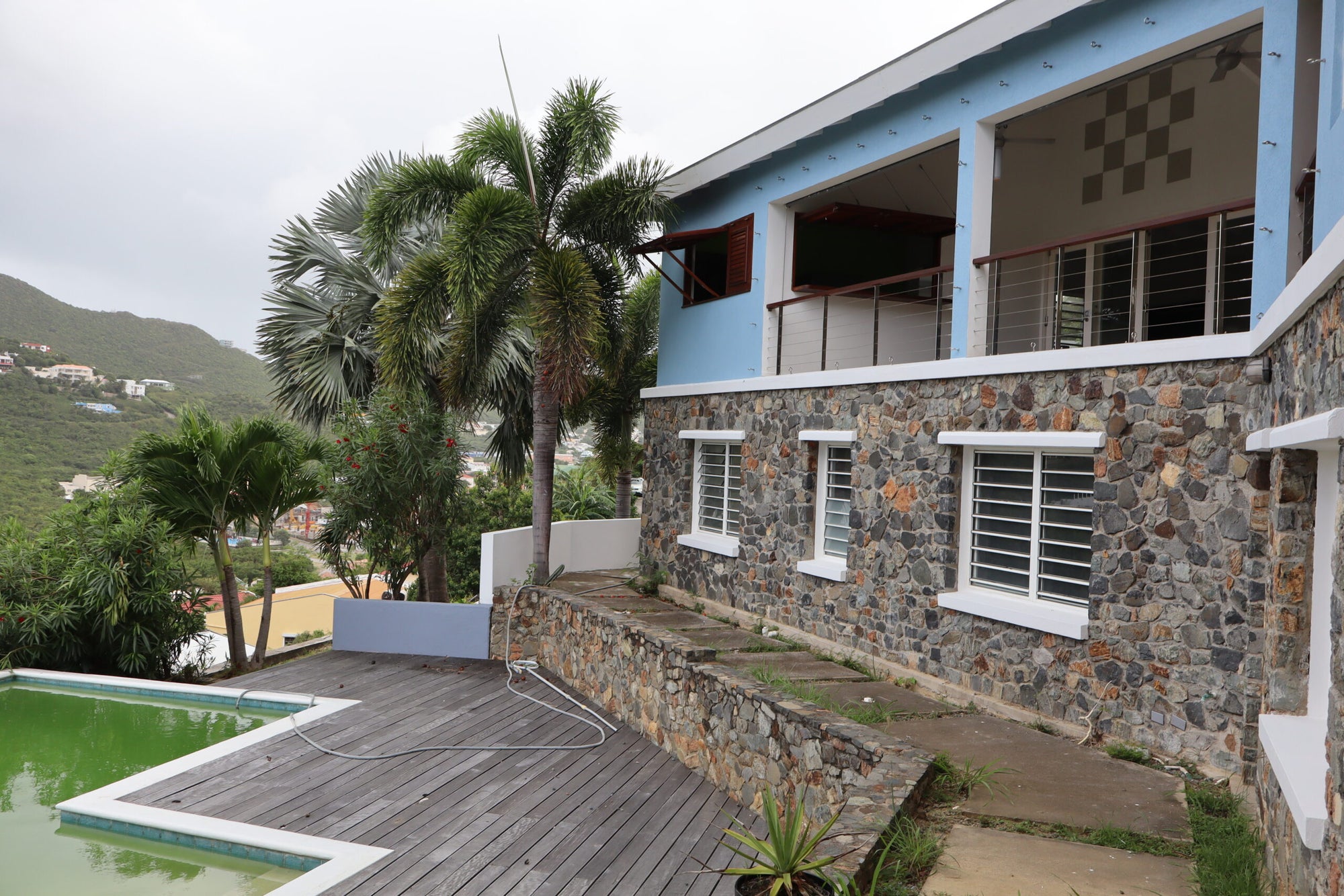 Blue Villa – Belair