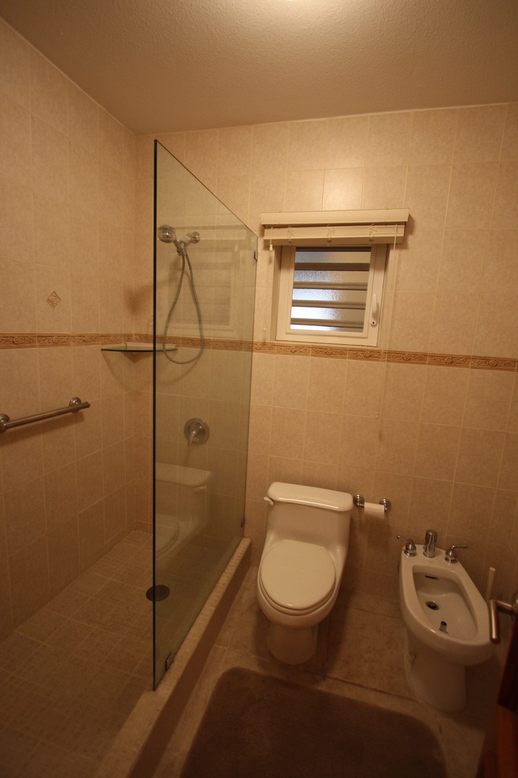 Rainbow Beach Club 8W