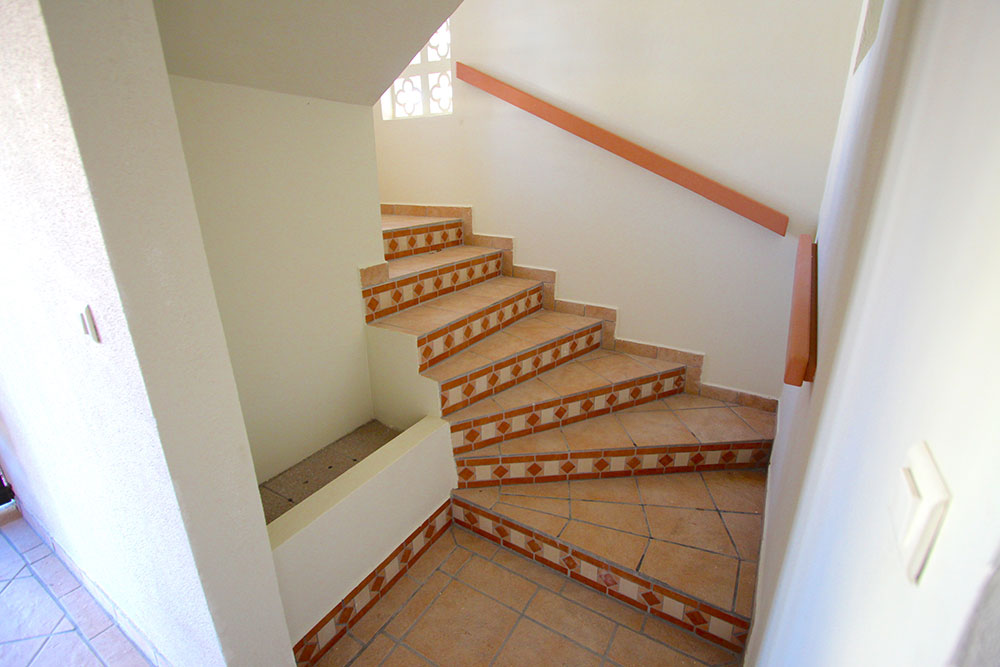 Beacon Hill Sunset Apartments