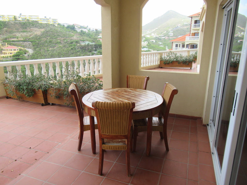 Two “Separate Suites” Spectacular Princess Heights condo