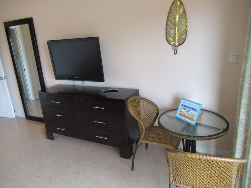 Two “Separate Suites” Spectacular Princess Heights condo