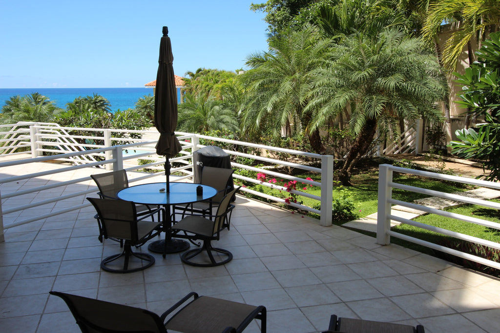 Rainbow Beach Club 8W