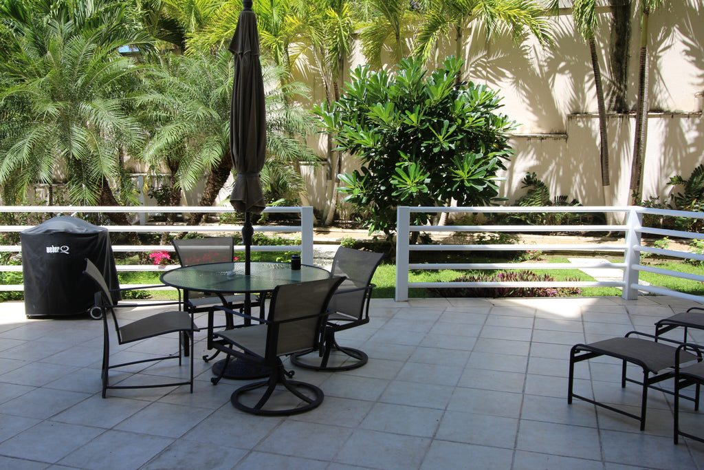 Rainbow Beach Club 8W