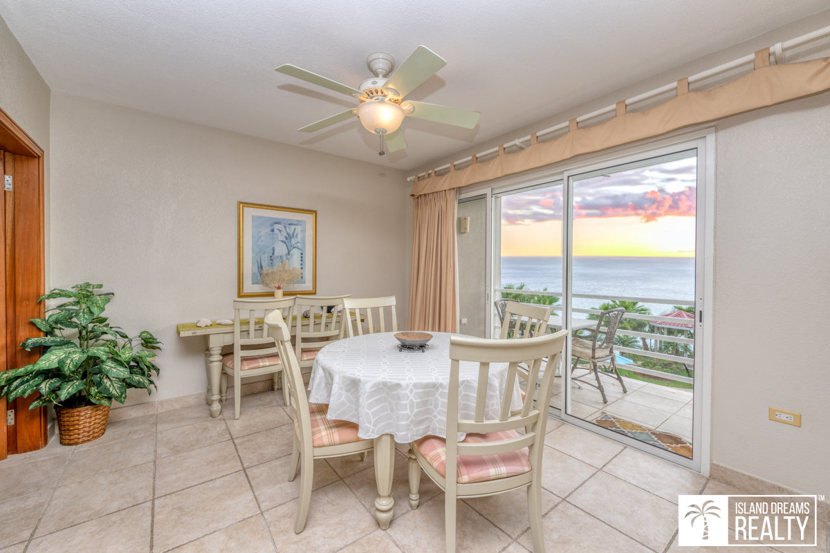 REDUCED! Rainbow Beach Club W35