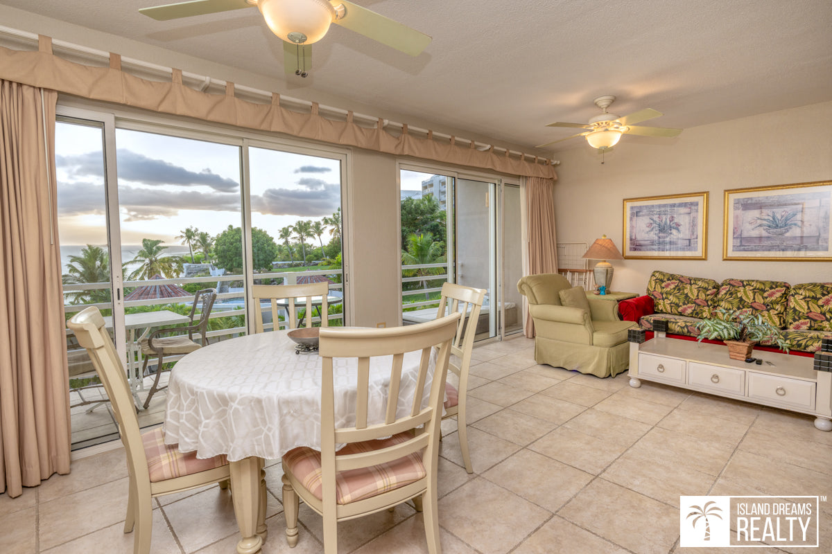 REDUCED! Rainbow Beach Club W35