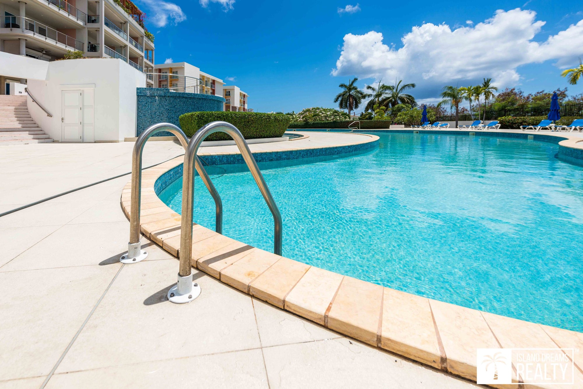 REDUCED! Blue Marine 2 Bedroom Condo With Stunning Views