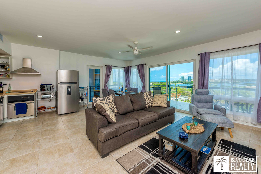 REDUCED! Blue Marine 2 Bedroom Condo With Stunning Views