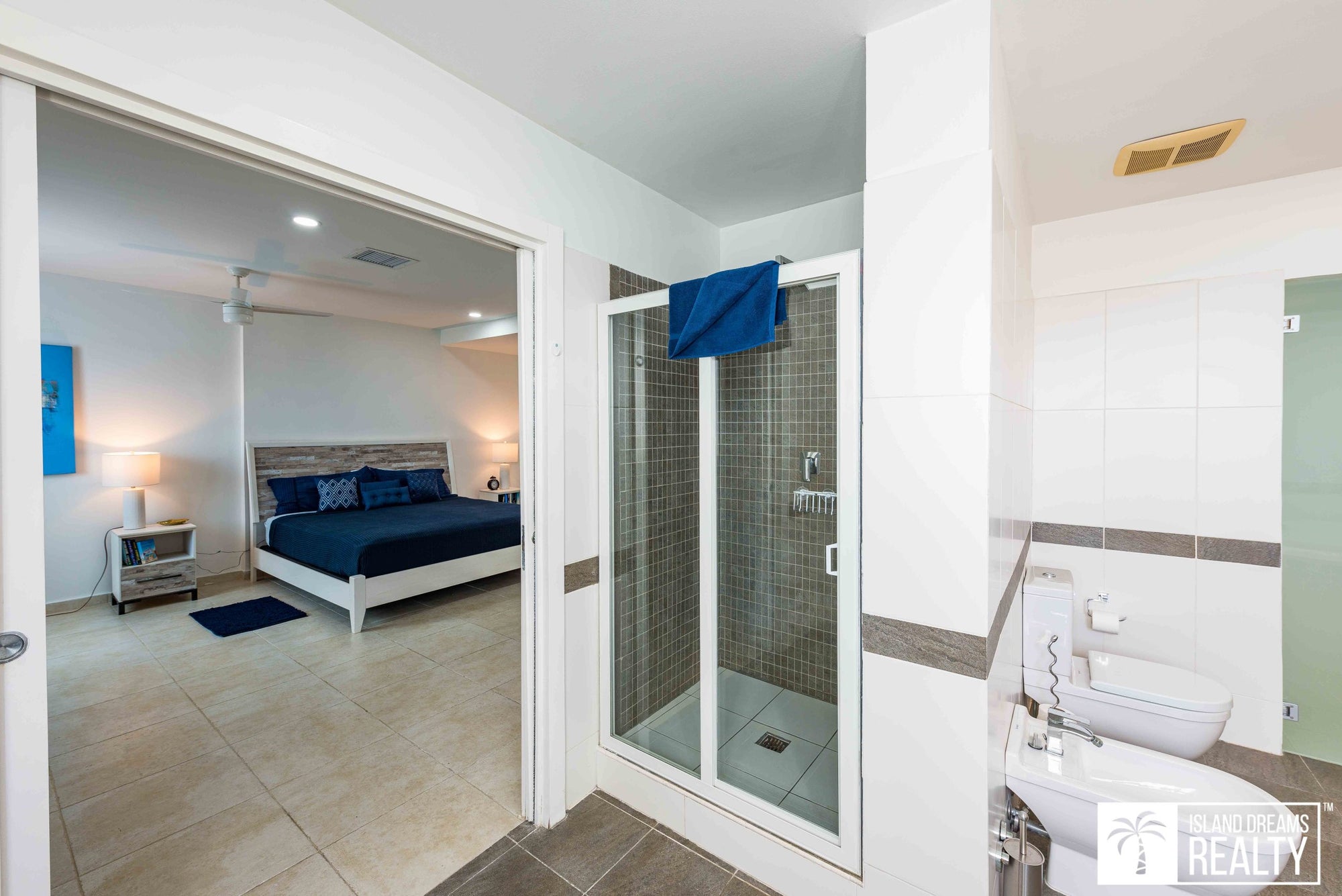 REDUCED! Blue Marine 2 Bedroom Condo With Stunning Views