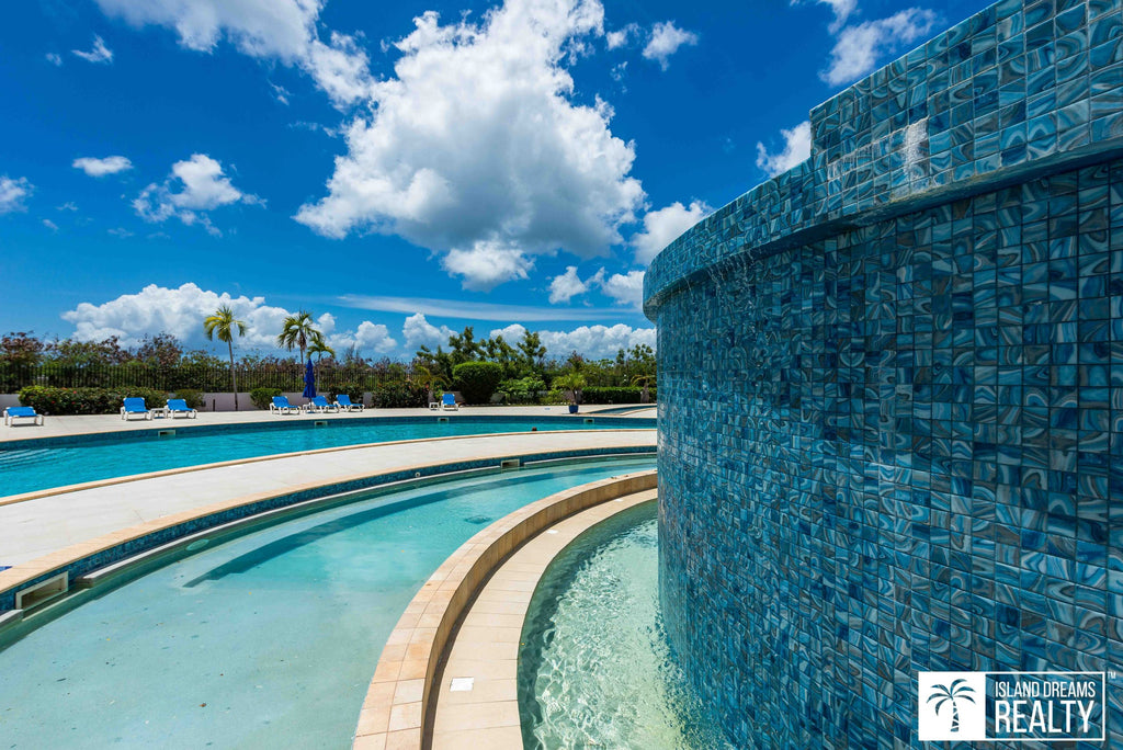 REDUCED! Blue Marine 2 Bedroom Condo With Stunning Views