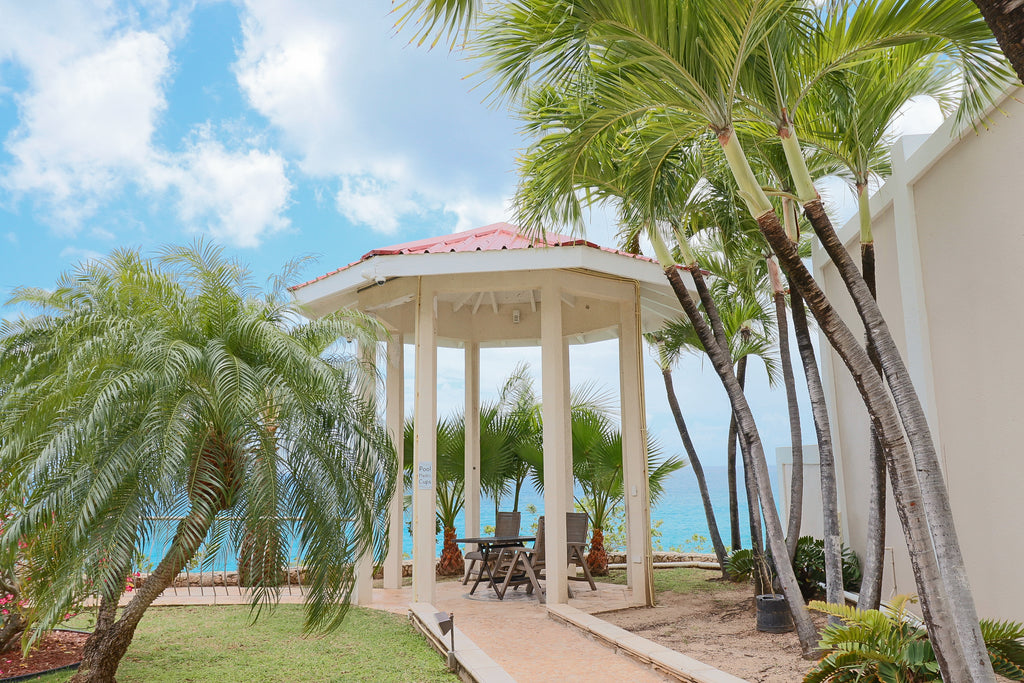 REDUCED! Rainbow Beach Club W35