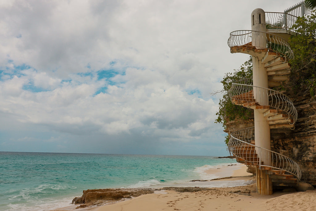 REDUCED! Rainbow Beach Club W35