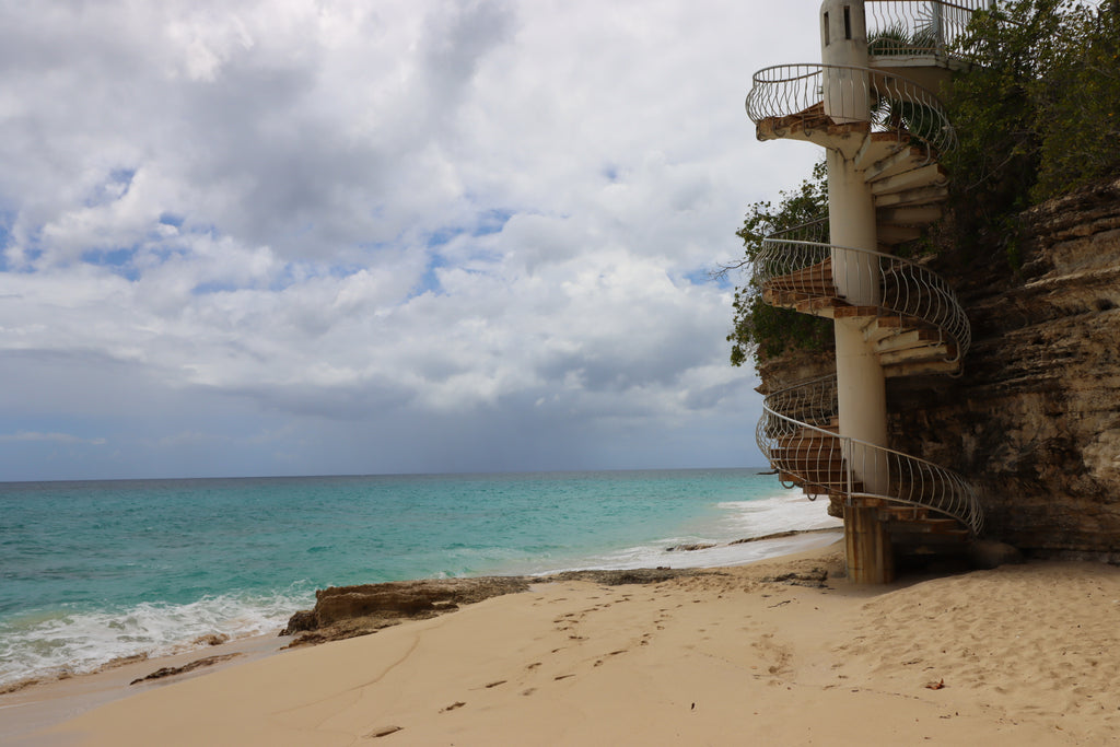 REDUCED! Rainbow Beach Club W35