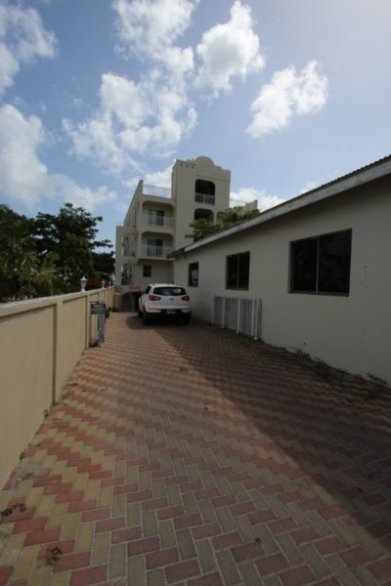 Simpson Bay 6 Ocean Front Condos