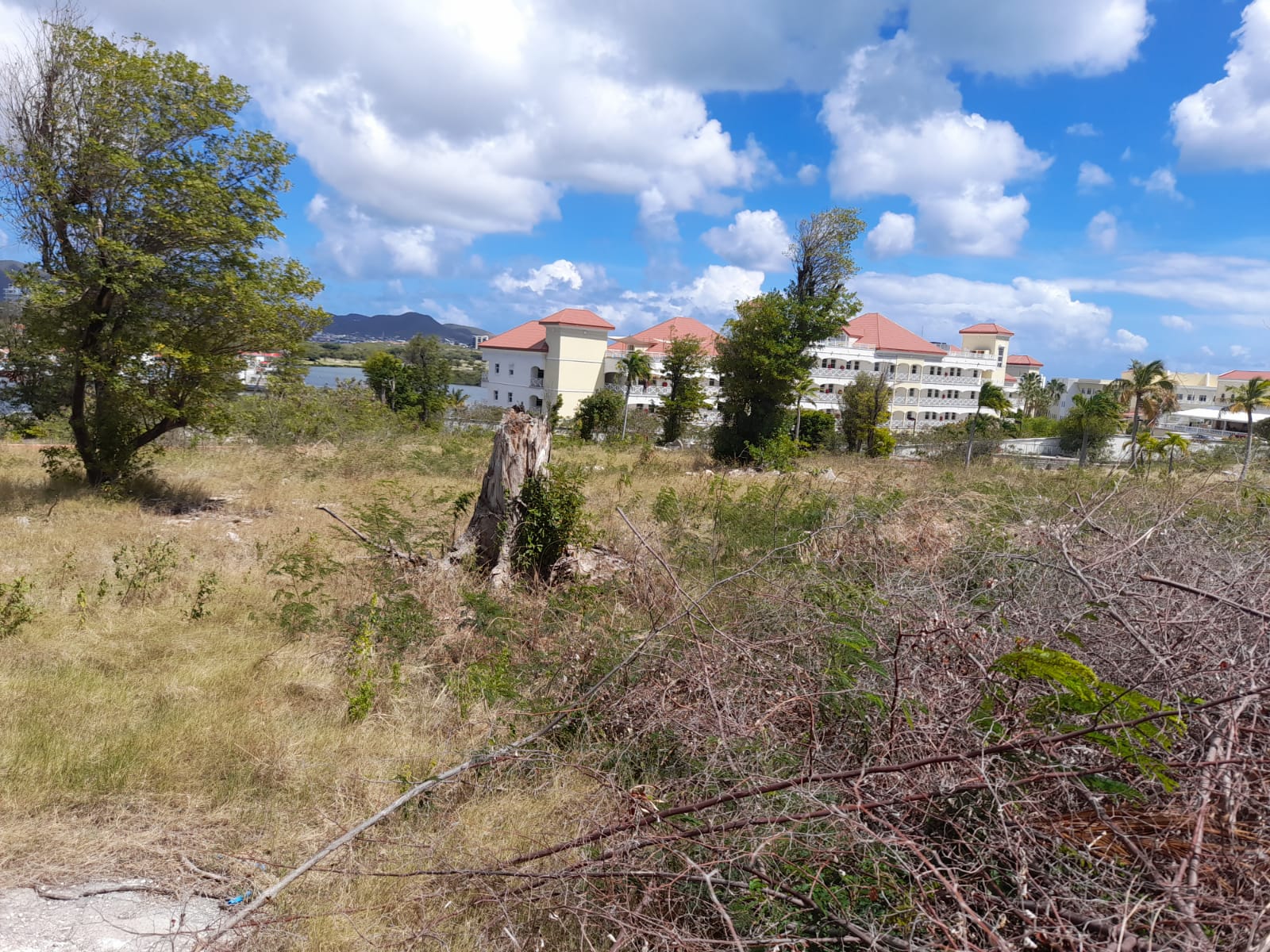 Former Summit Hotel Land, Cupecoy