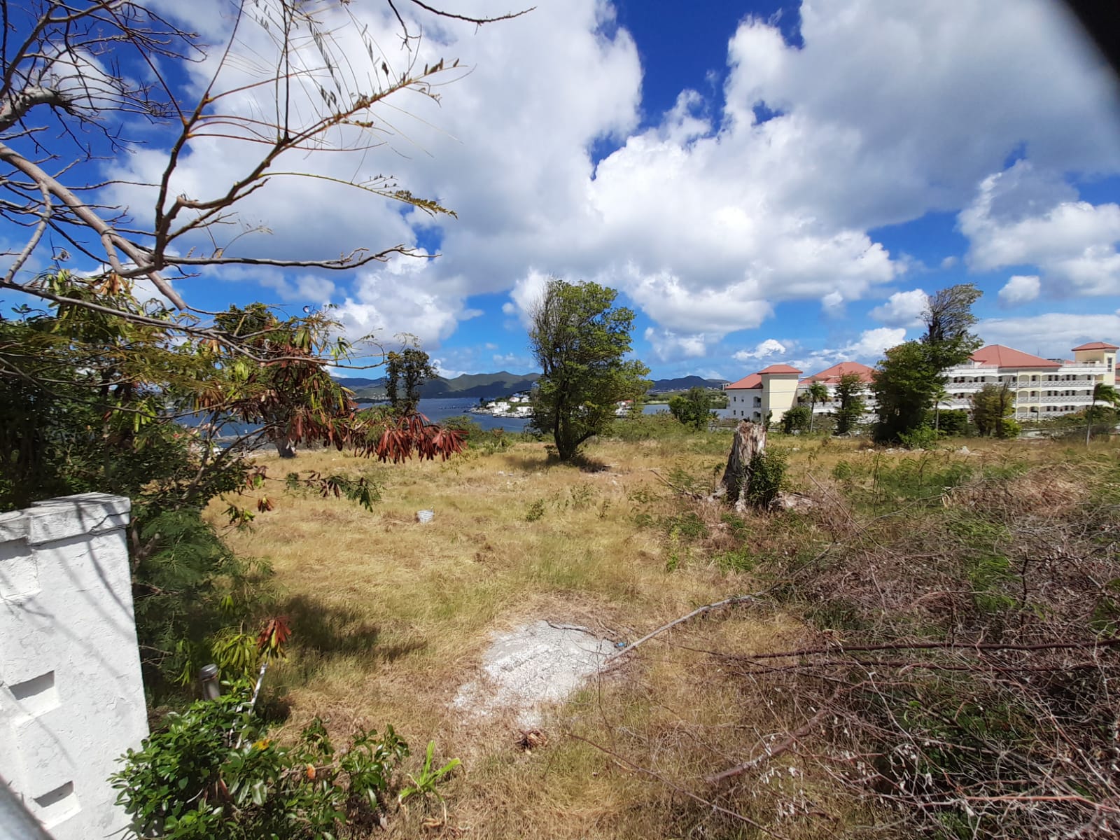 Former Summit Hotel Land, Cupecoy