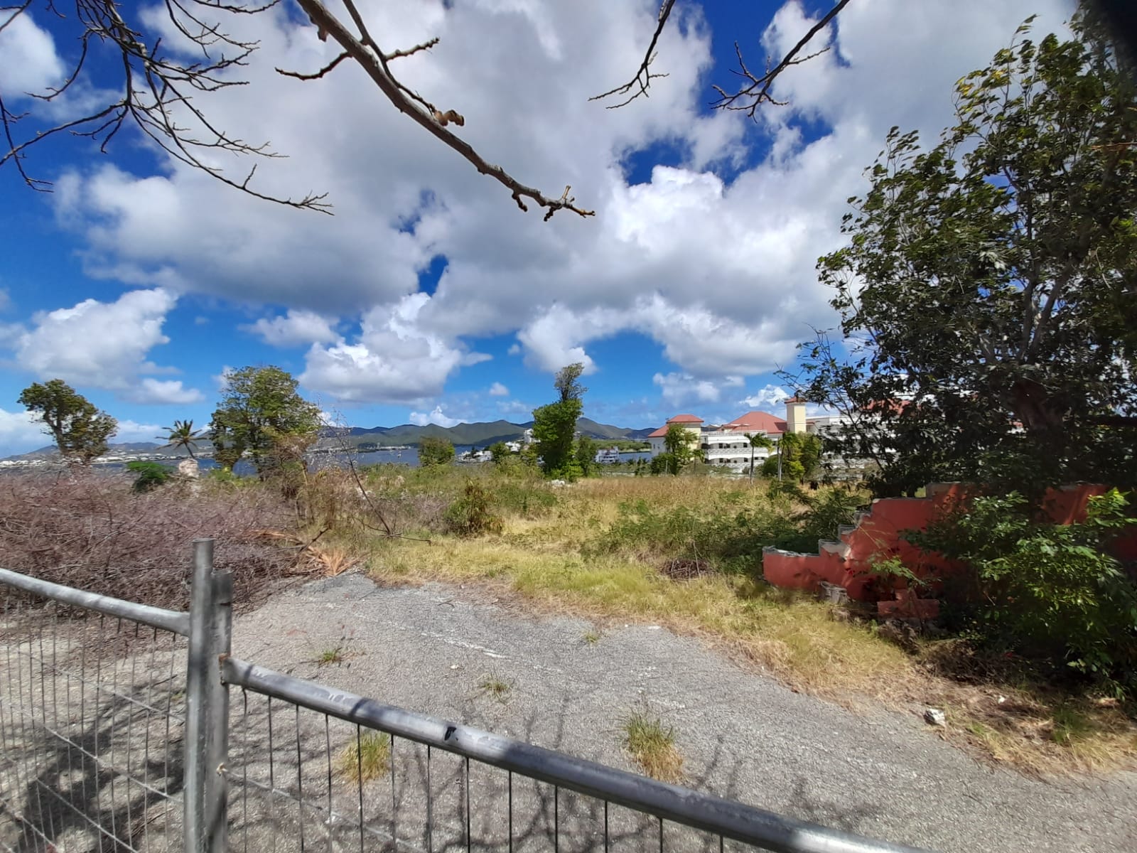Former Summit Hotel Land, Cupecoy
