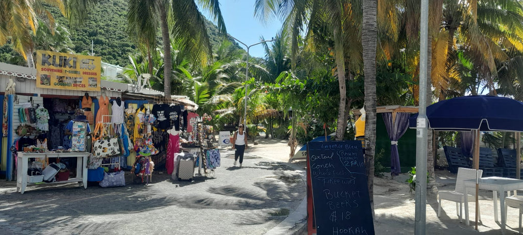 REDUCED! Chic Optic Retail Storefront – Front Street