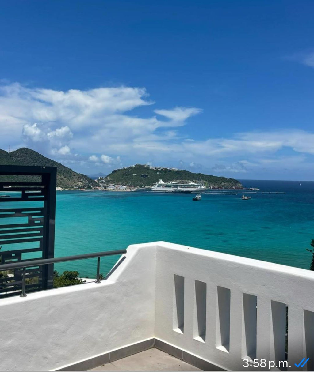 SoLea Little Bay Condo