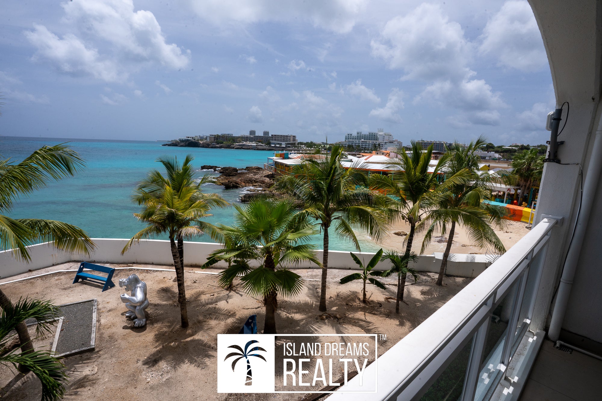 Maho Beach House
