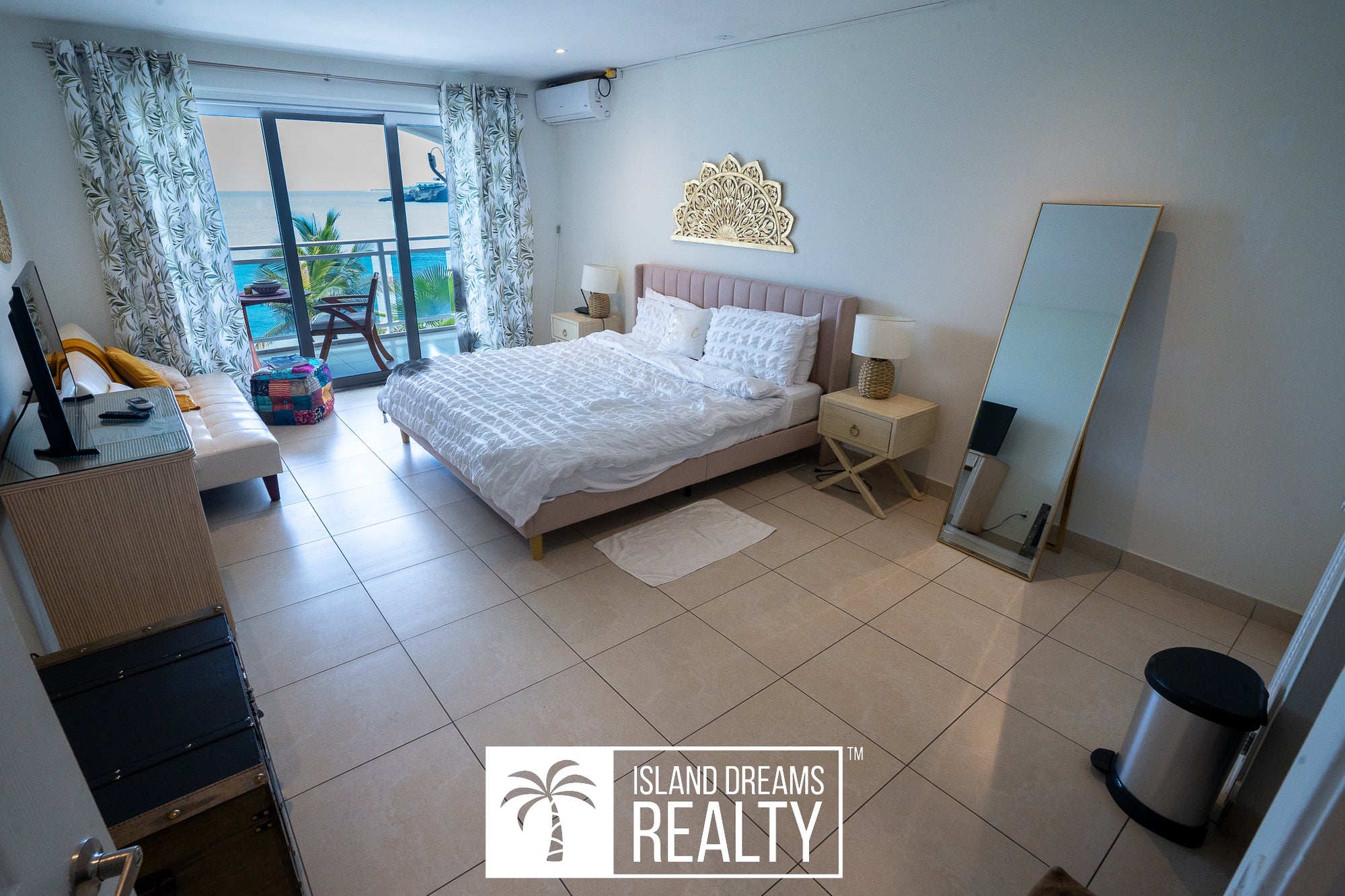 Maho Beach House
