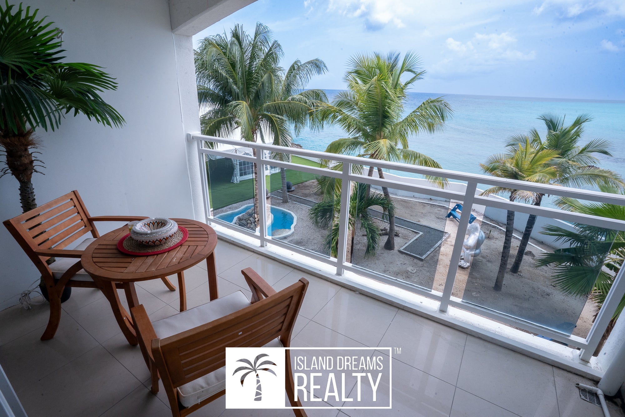 Maho Beach House
