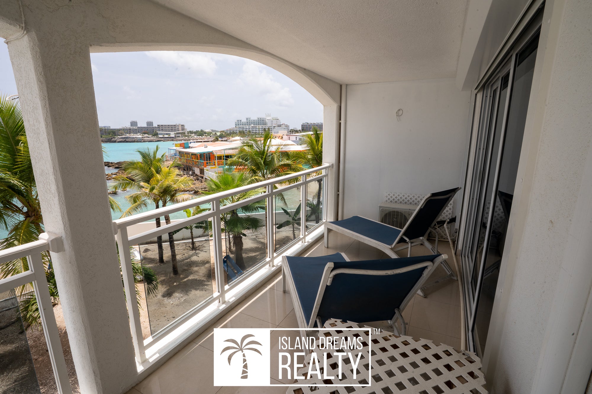 Maho Beach House
