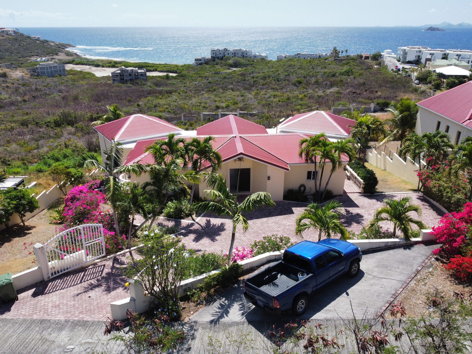 Star Villa, Red Pond