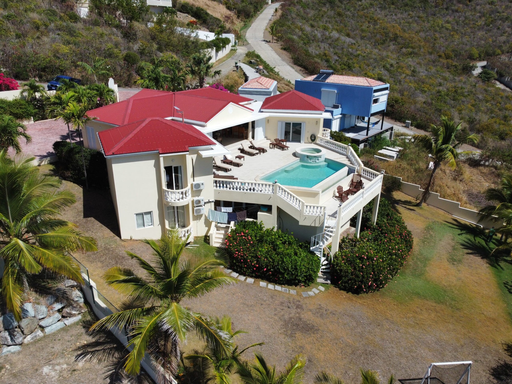 Star Villa, Red Pond