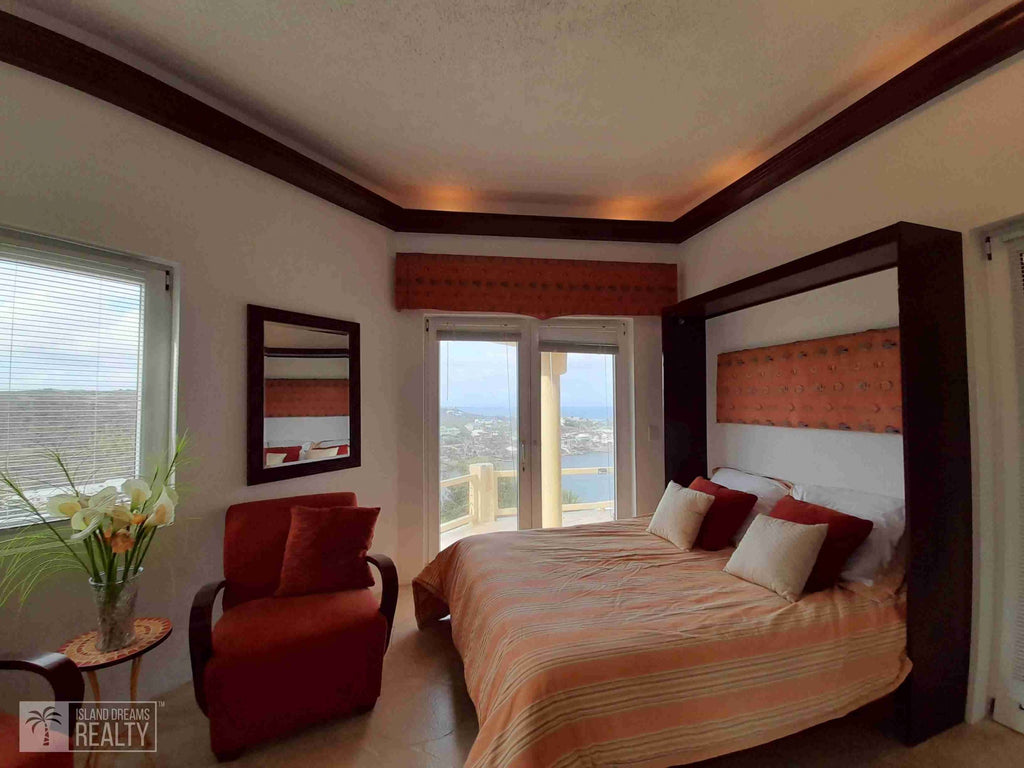 REDUCED! Villa Serendipity- Oyster Pond