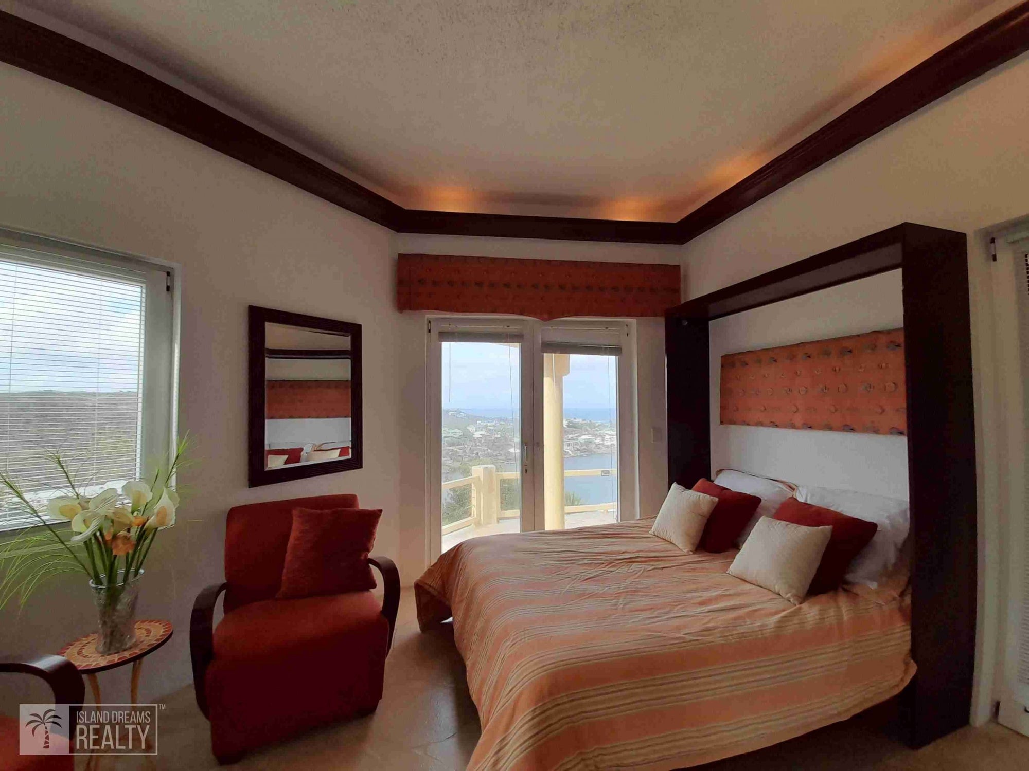 REDUCED! Villa Serendipity- Oyster Pond