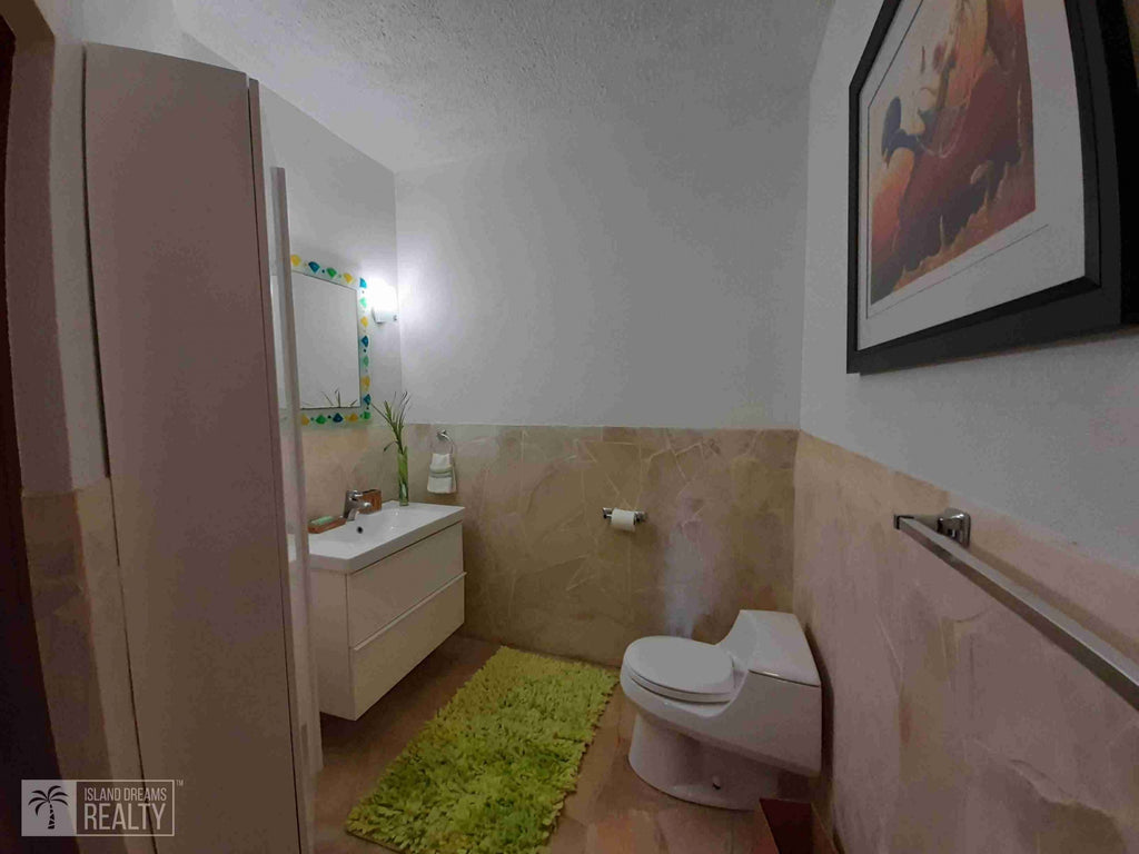 REDUCED! Villa Serendipity- Oyster Pond