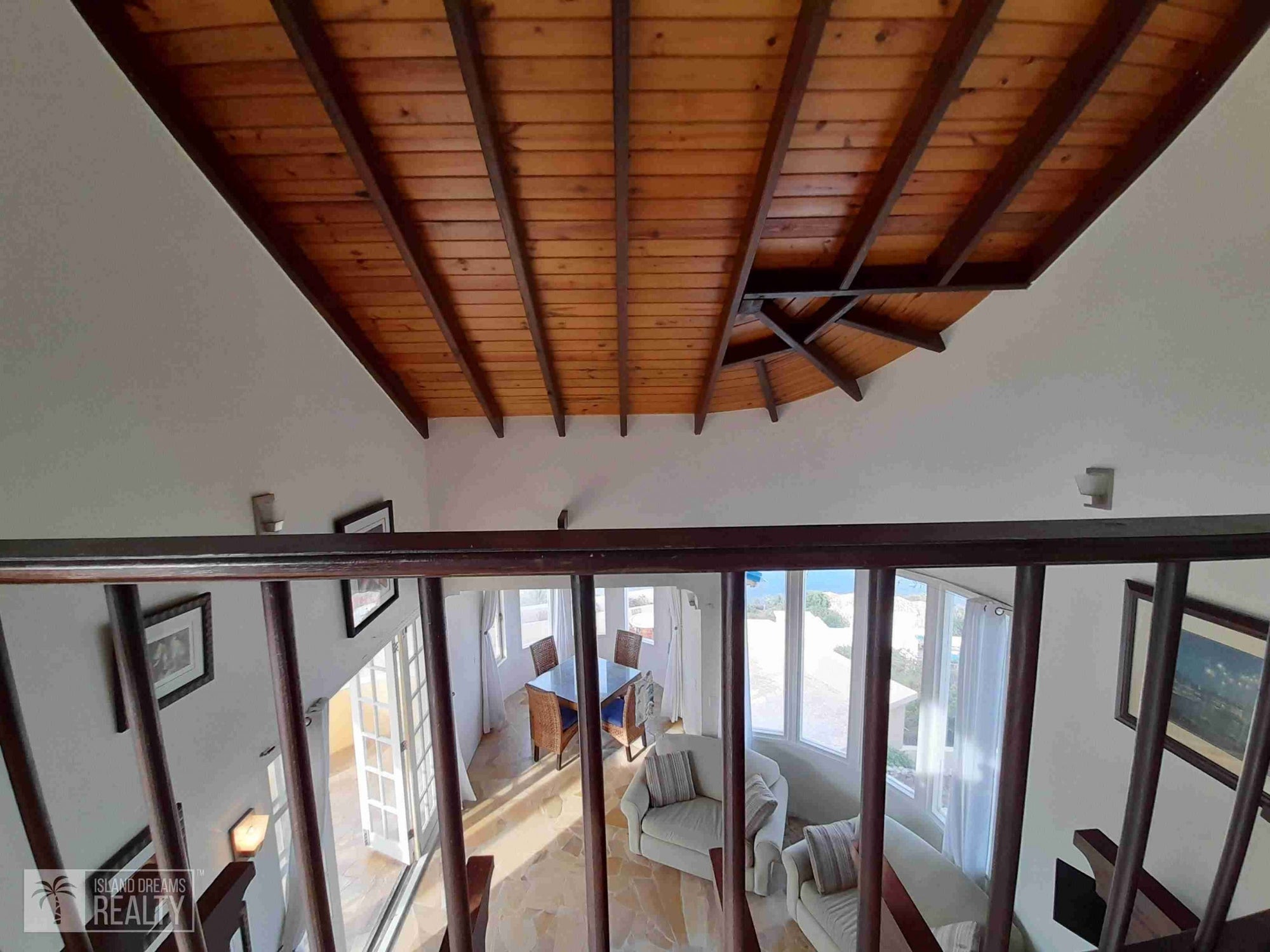 REDUCED! Villa Serendipity- Oyster Pond