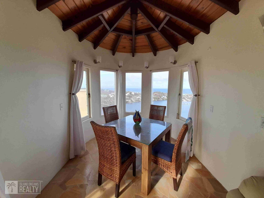 REDUCED! Villa Serendipity- Oyster Pond