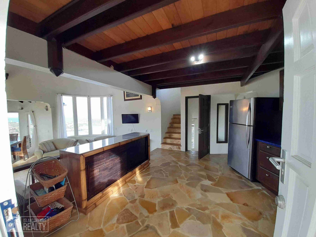 REDUCED! Villa Serendipity- Oyster Pond