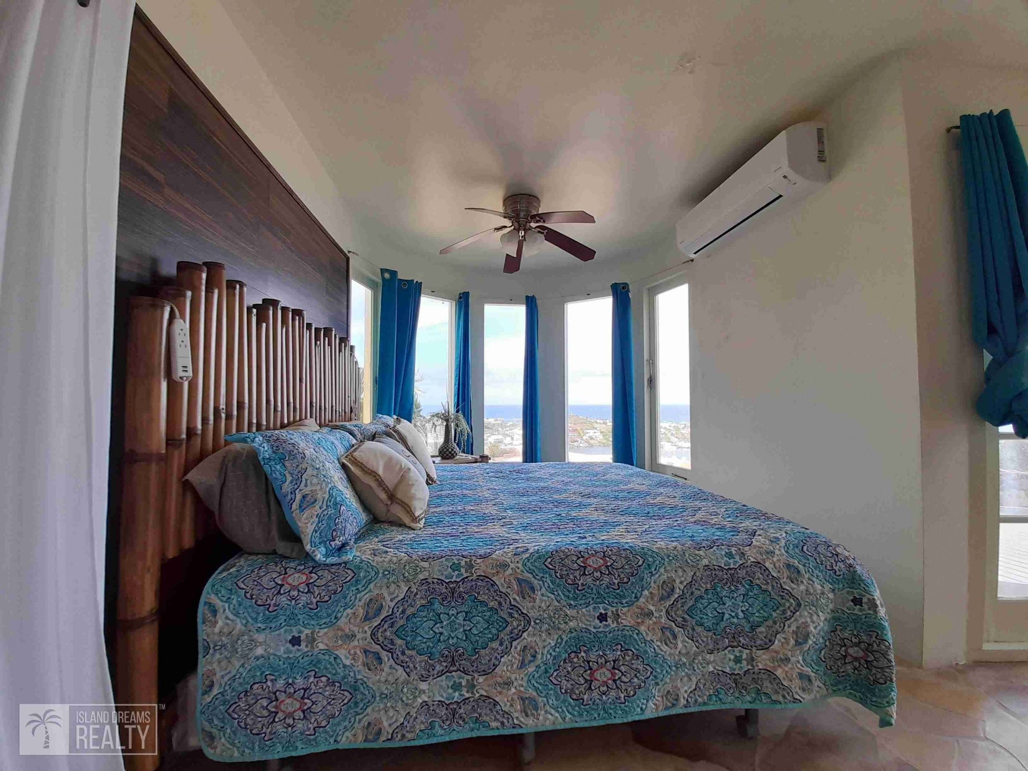 REDUCED! Villa Serendipity- Oyster Pond