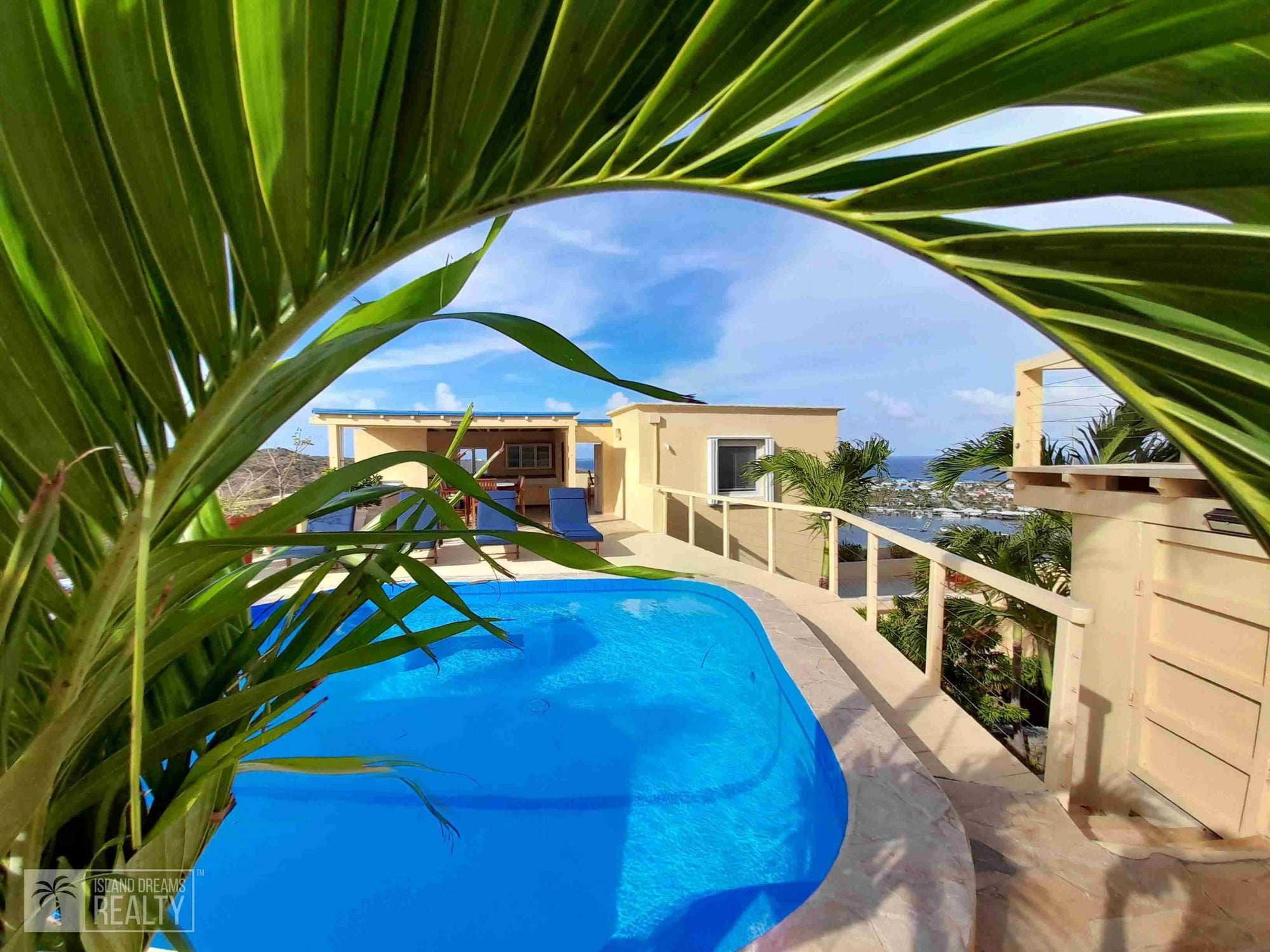 REDUCED! Villa Serendipity- Oyster Pond