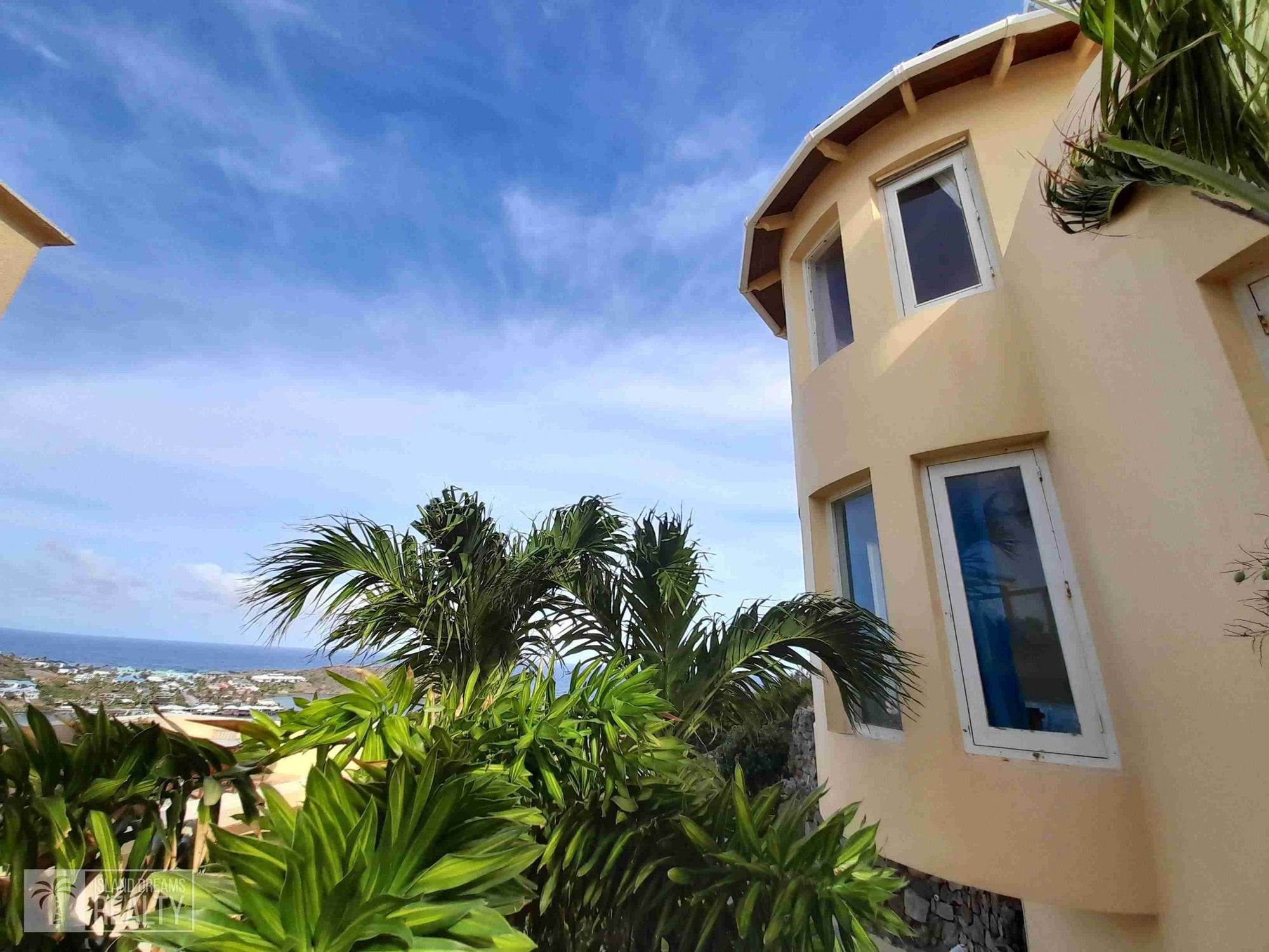 REDUCED! Villa Serendipity- Oyster Pond