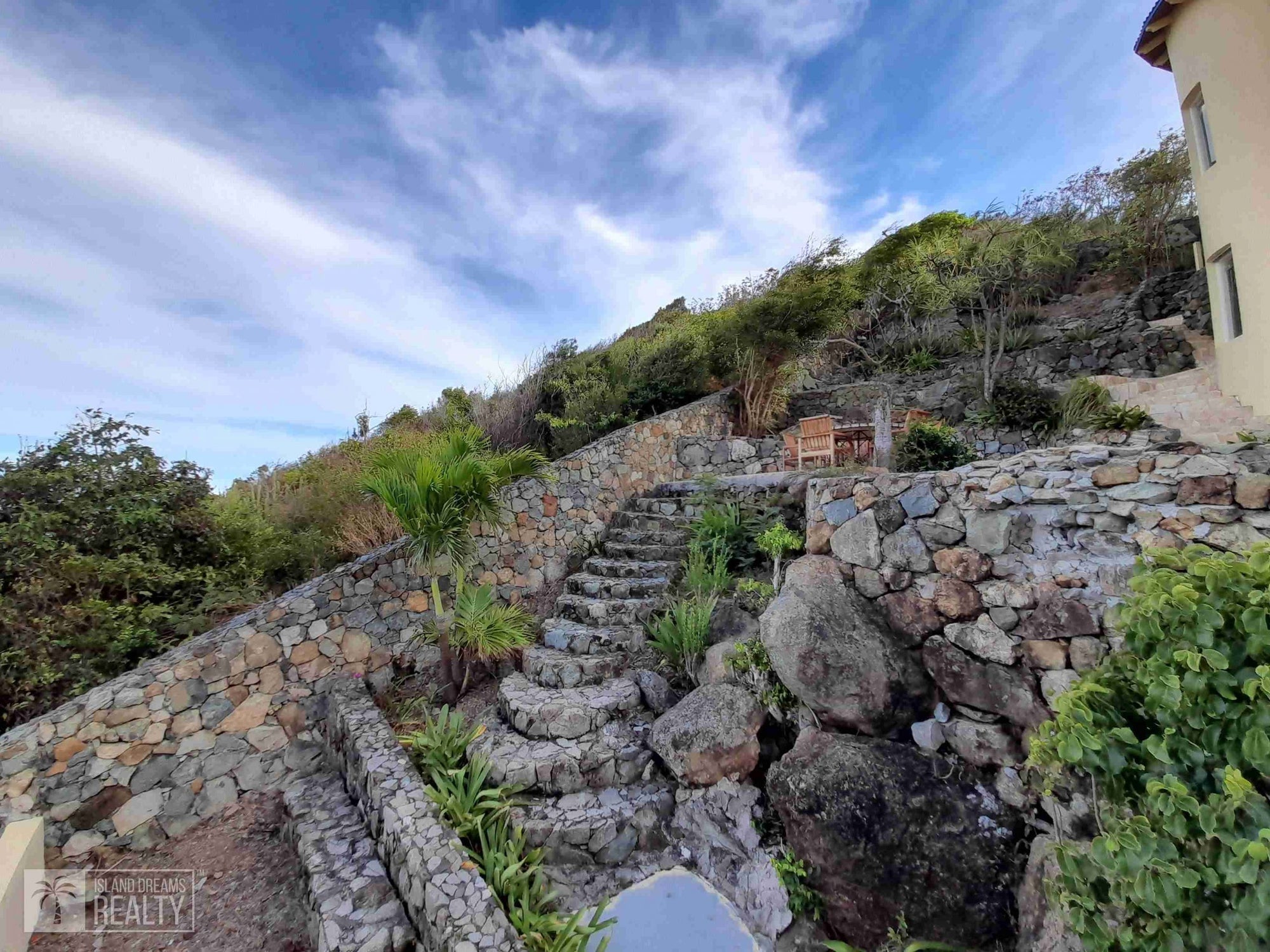 REDUCED! Villa Serendipity- Oyster Pond