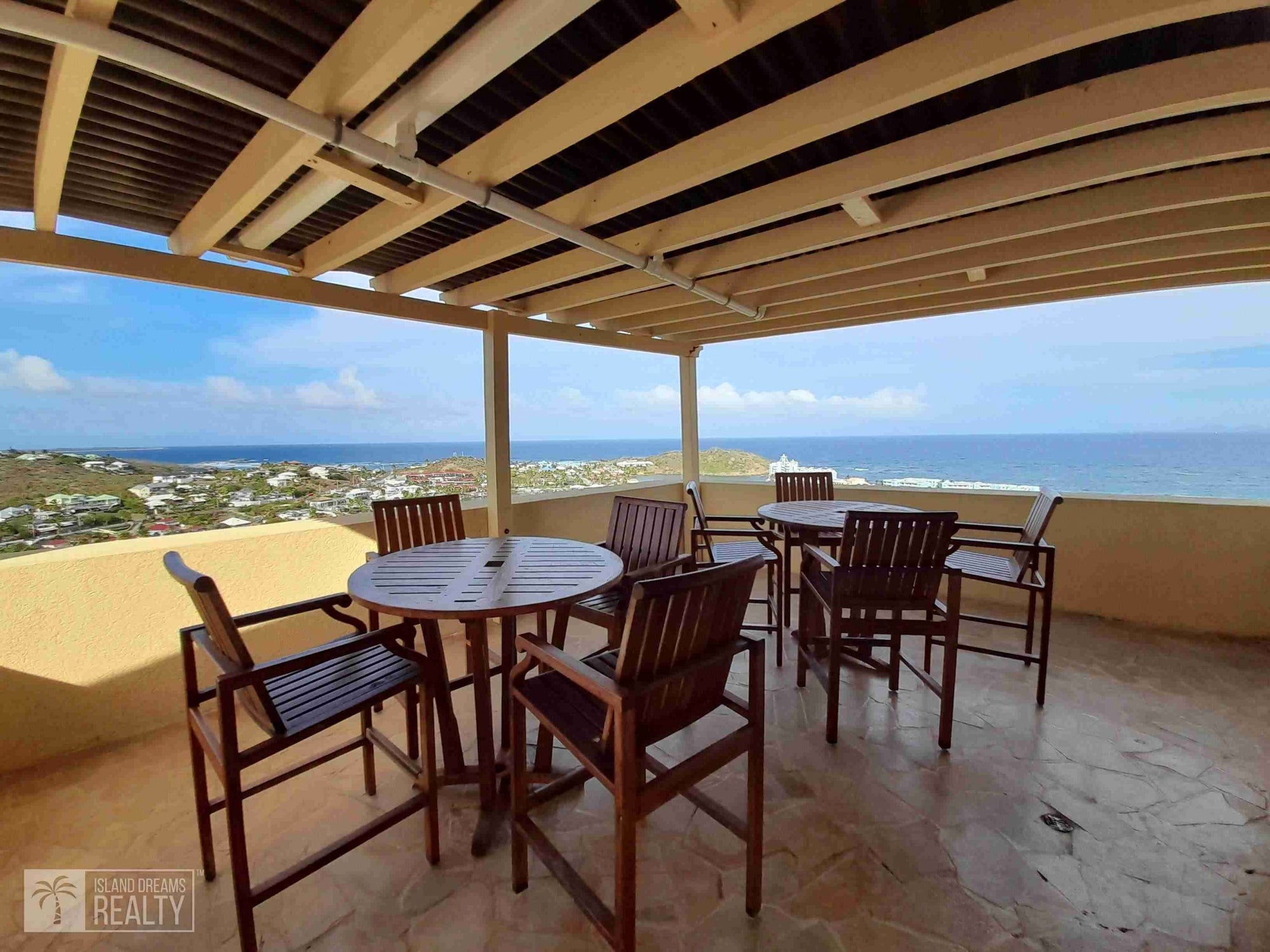 REDUCED! Villa Serendipity- Oyster Pond